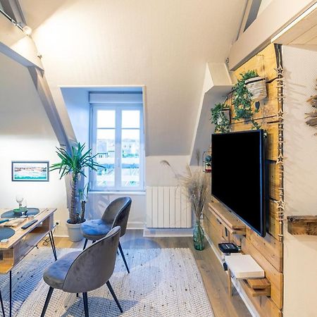 Le Petit Melorien Apartment Saint-Meloir-des-Ondes Exterior photo