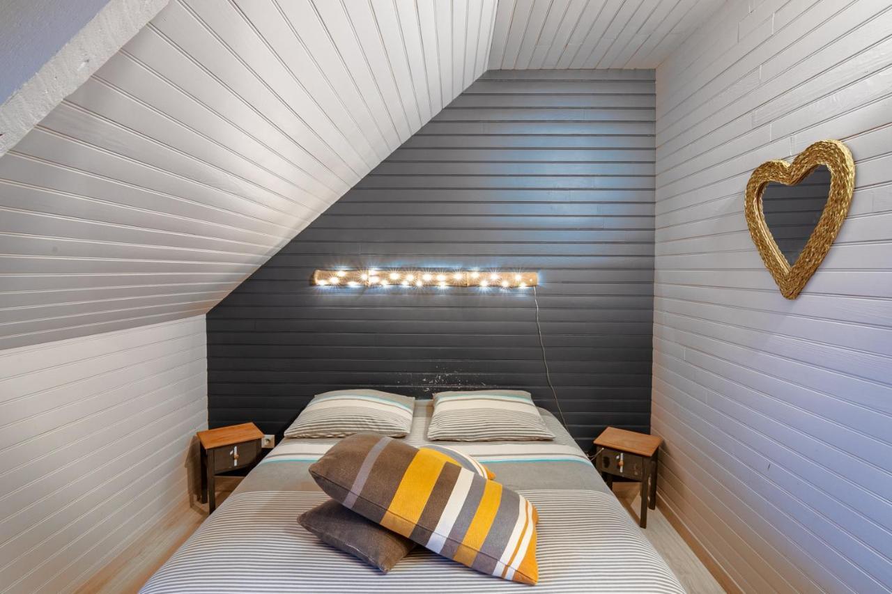 Le Petit Melorien Apartment Saint-Meloir-des-Ondes Exterior photo